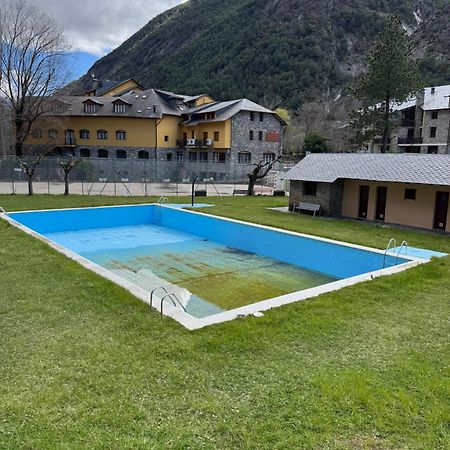 Duplex De Muntanya En Zona Verda A Эс-Кало Экстерьер фото